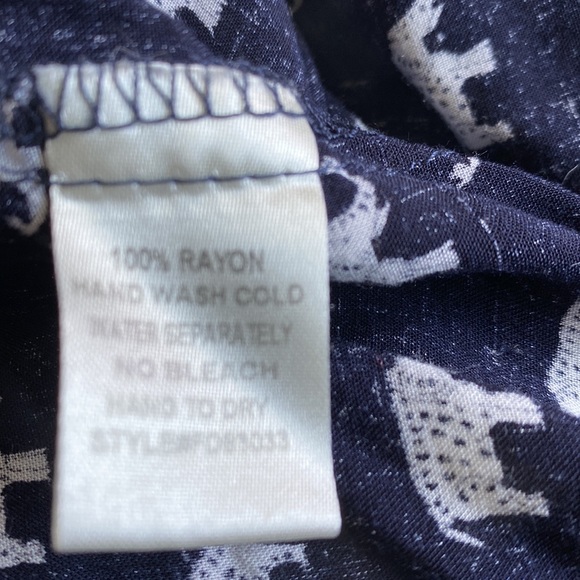 Cute elephant print blouse - Picture 6 of 6